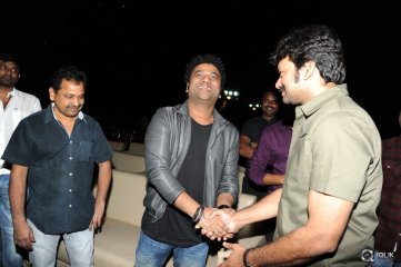 Kumari 21 F Movie Platinum Disc Function